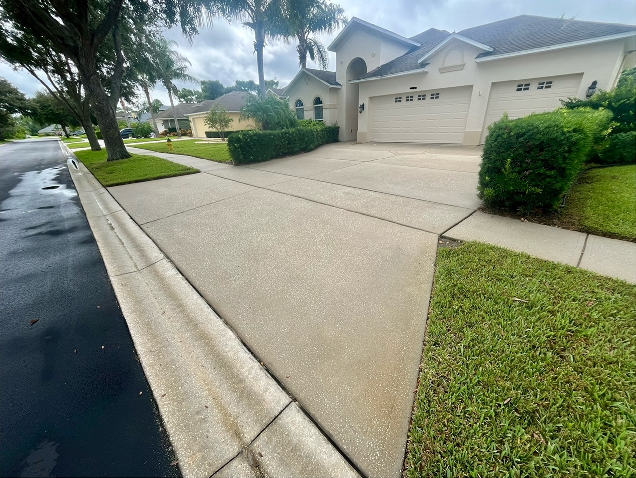 High Quality Driveway Washing In Port Orange, Florida 1