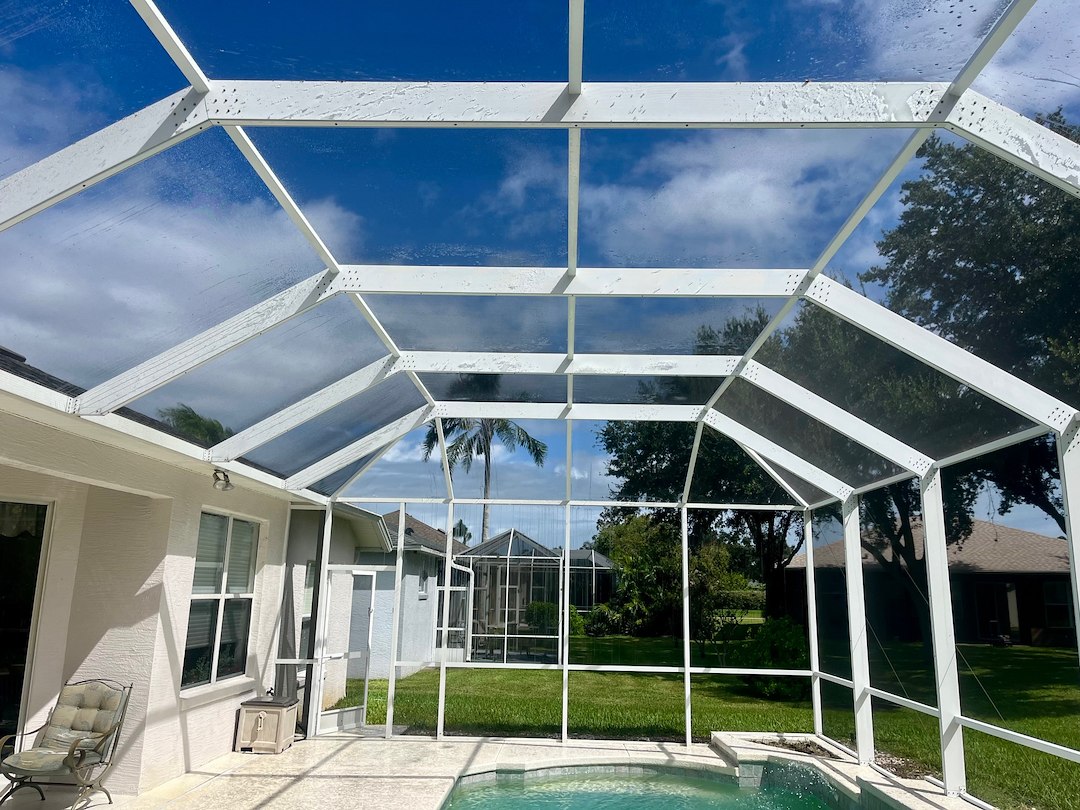 Top Quality Pool Enclosure Cleaning in Port Orange, Florida
